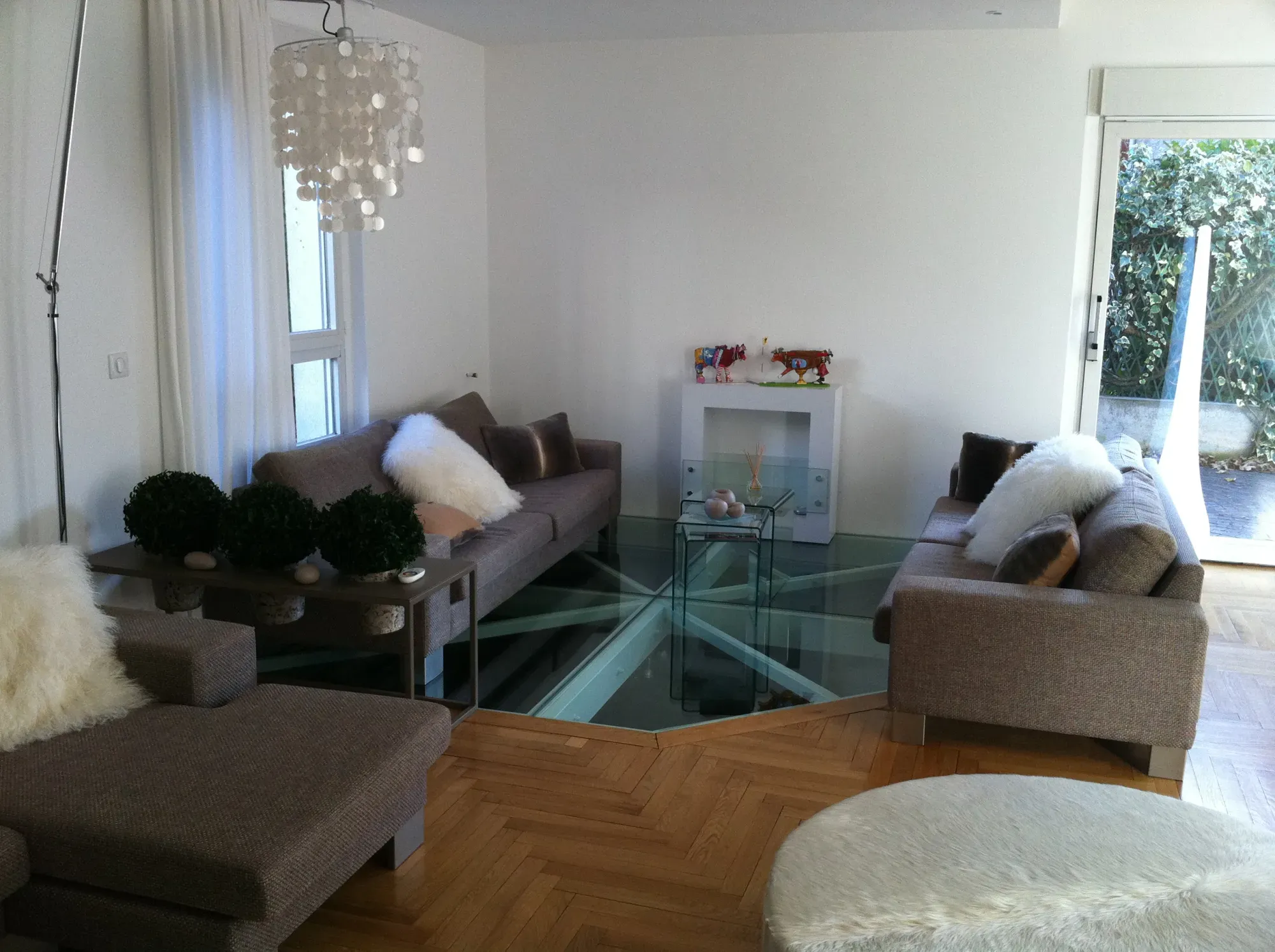 plancher-vitre-sol-verre-structure-metal-acier